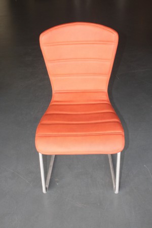 Vlinderstoel, gravel kleur € 119,-